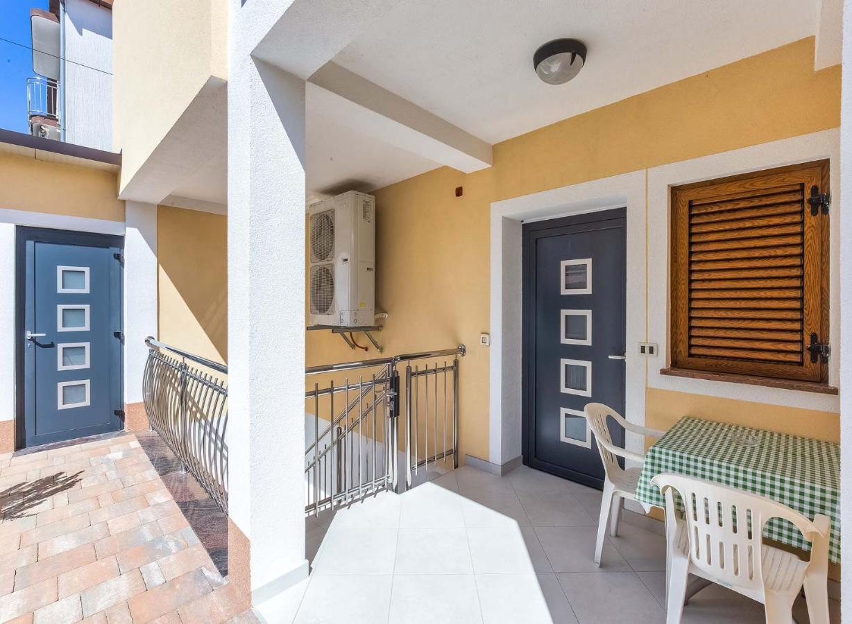 Apartmani Rino, Poreč Exteriör bild